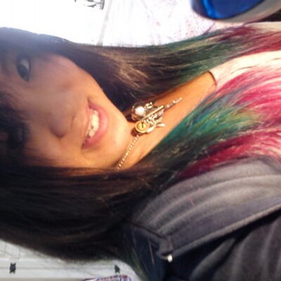 Profile Picture of Jasmine Pearce (@AllThingsCuteXx) on Twitter