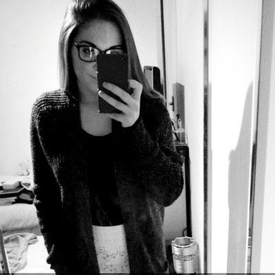 Profile Picture of Olivia Pyatt (@cf13e72724694b0) on Twitter