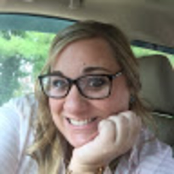 Profile Picture of Meghan Wickerham (@mwick12) on Poshmark