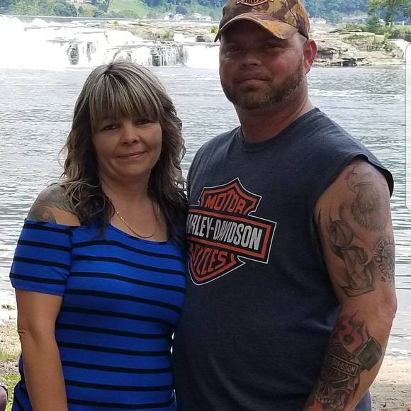 Profile Picture of Tracey Colegrove (@tacklnc32) on Poshmark