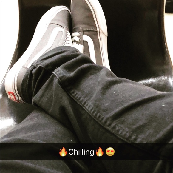 Profile Picture of Jose Gines (@pinchjuffowup46) on Poshmark