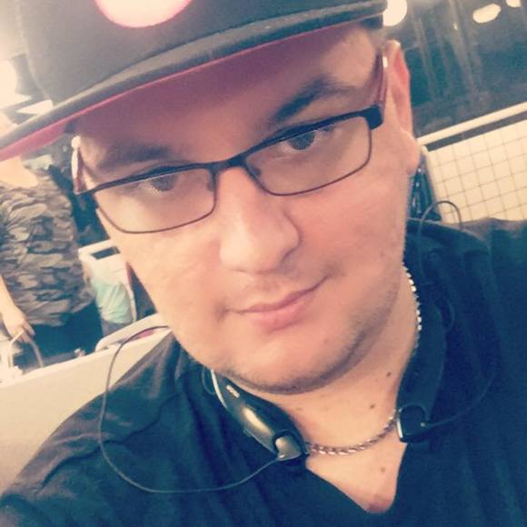 Profile Picture of Travis Johnston (@travisjohnst986) on Poshmark
