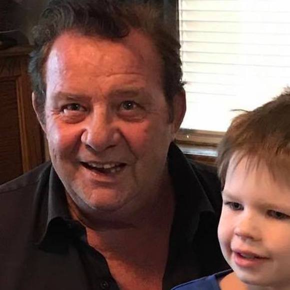 Mike Rakowski - Poshmark Profile Picture of Mike Rakowski (@mikerakowski) on Poshmark