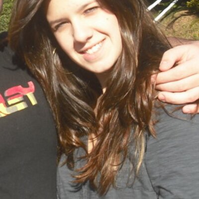 Profile Picture of Beatriz Vedovelli (@byavedo) on Twitter