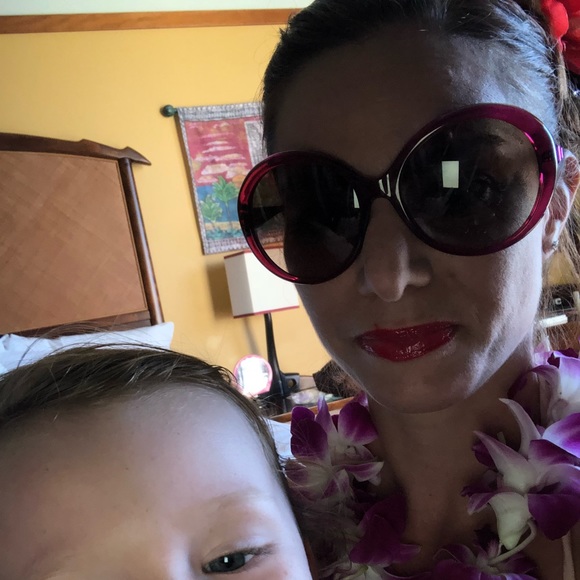 Profile Picture of Theresa Struckmeyer (@tstruckmeyer) on Poshmark