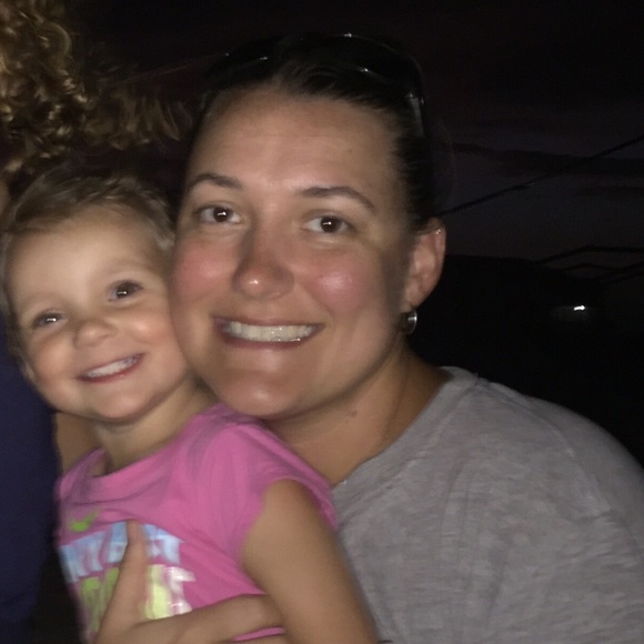 Profile Picture of Darla Matthews (@darla67) on Poshmark