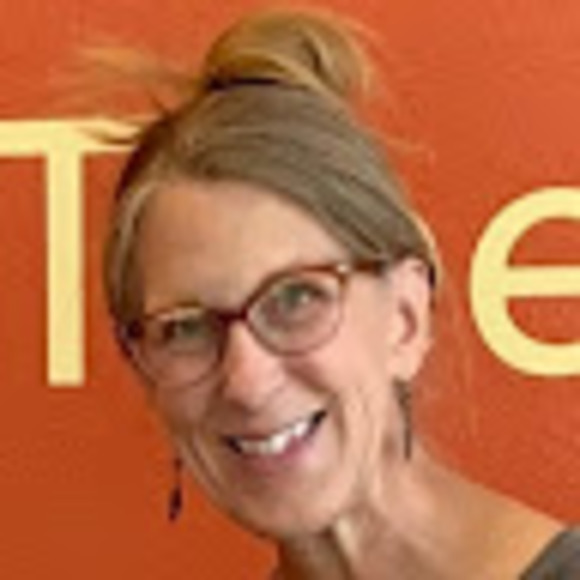 Profile Picture of Sandra Kappert (@sekappert) on Poshmark