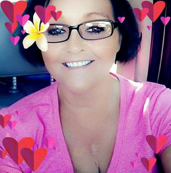 Profile Picture of Kim Mahaffey (@kimmahaffey421) on Poshmark