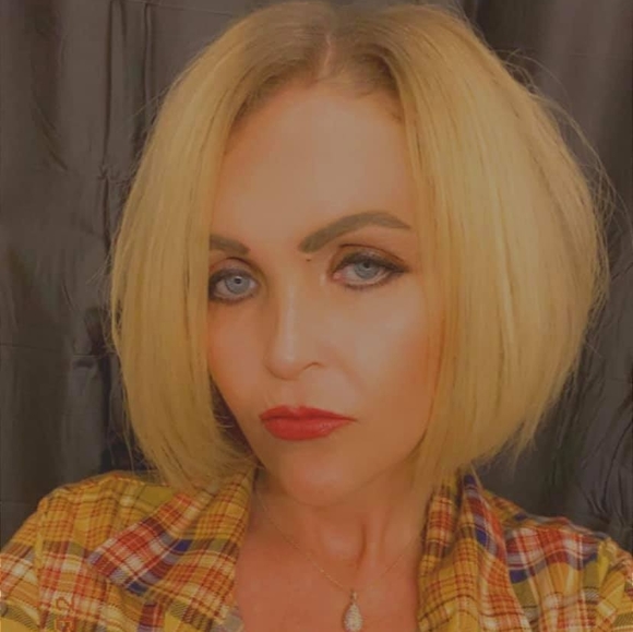 Profile Picture of Amber Spivey (@amberspivey) on Poshmark