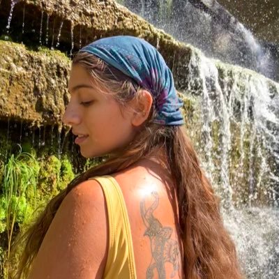 Profile Picture of Alyssa (@alyssa_julian24) on Twitter