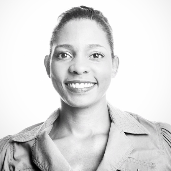 Leigha Baugham - Poshmark Profile Picture of Leigha Baugham (@chicapeligrosa) on Poshmark