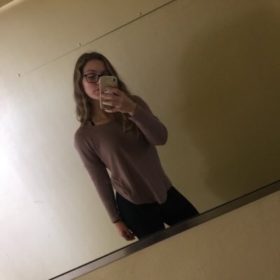 Profile Picture of Rene McCullough (@Renemmarie) on Twitter