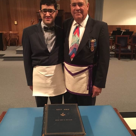 Profile Picture of Mark Birnbaum (@markbirnbaum) on Poshmark