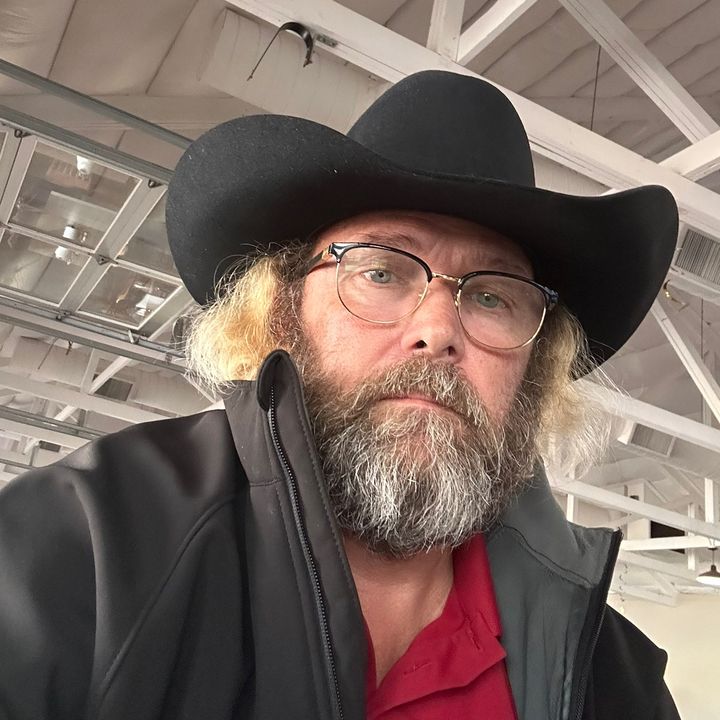 Profile Picture of Stephen Mihalik (@stephenmihalik) on Tiktok