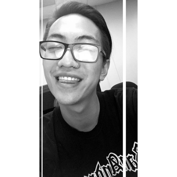 Profile Picture of Kevin Velarde (@kvelarde721) on Poshmark