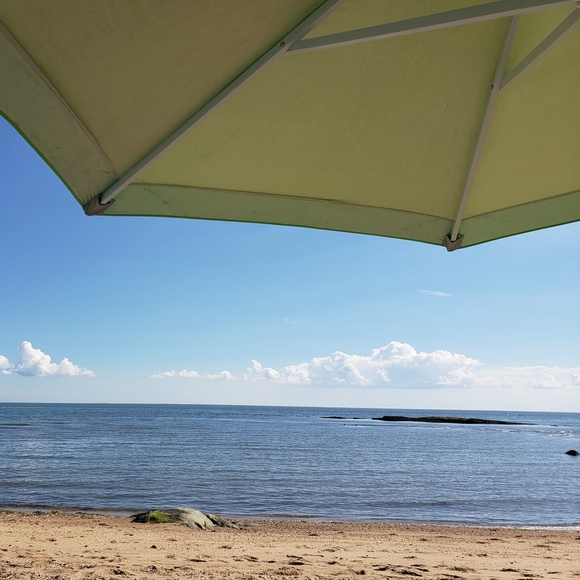 Profile Picture of Jillian Noelle (@jillianbeba) on Poshmark