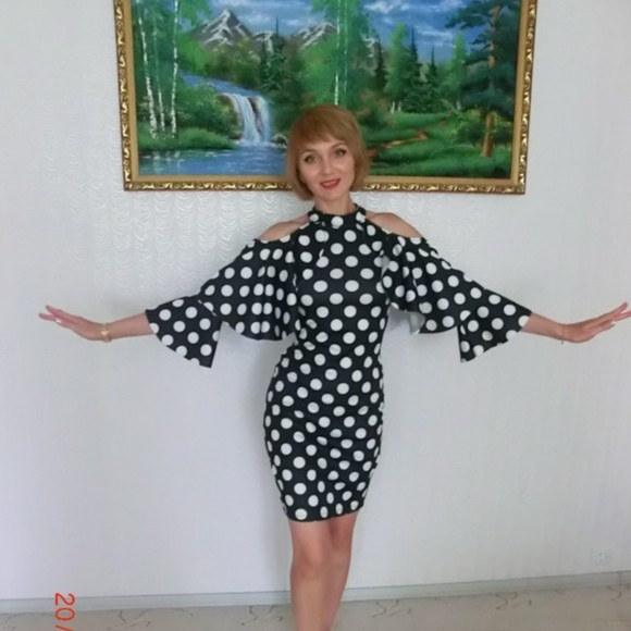 Profile Picture of Vivian wong Vivian wong (@vivianwong692) on Poshmark