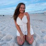 Profile Picture of Emily Abramski ❃ (@emily.abramski) on Instagram