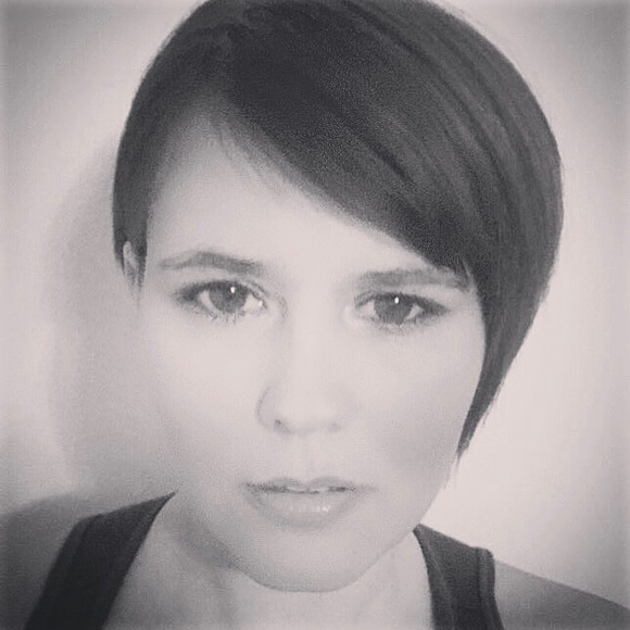 Profile Picture of Lisa Canaday (@ldcfrog20) on Poshmark