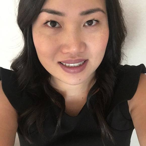 Profile Picture of Sandy Ngao (@spngao) on Poshmark