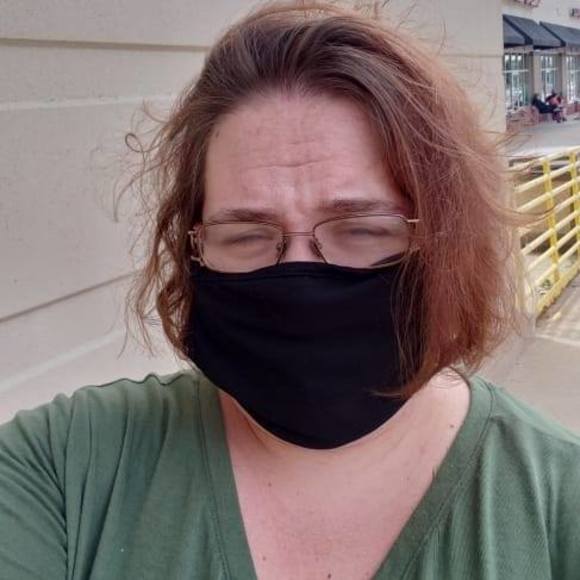 Profile Picture of Suzanne Hurd (@suzanne_whitten) on Poshmark