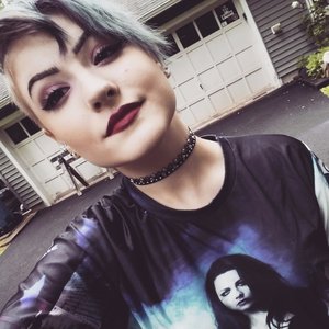 Profile Picture of Erin Richardson (@heythereimerin) on Myspace