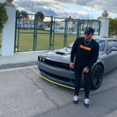 Profile Picture of Erick (@ErickAcevedo13) on Twitter