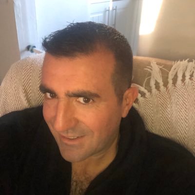 Profile Picture of Jonathan Browne (@joffbrowne) on Twitter