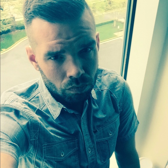 Profile Picture of Seth Kiser (@kiserervet) on Poshmark