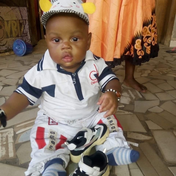 Profile Picture of Dee Teaway (@deeteaway) on Poshmark