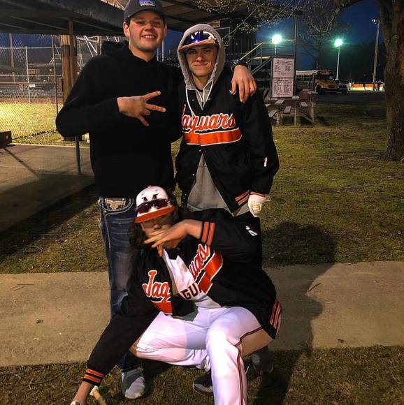 Profile Picture of Garrett Stracner (@garrettstracner) on Poshmark