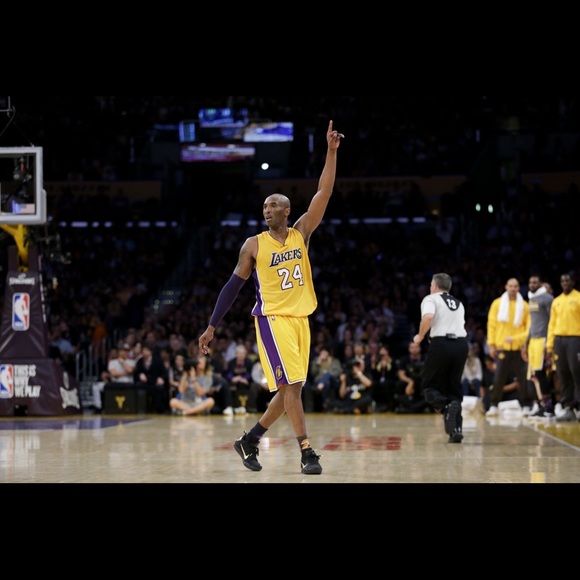 Profile Picture of Quinten Evans (@quintenevans) on Poshmark