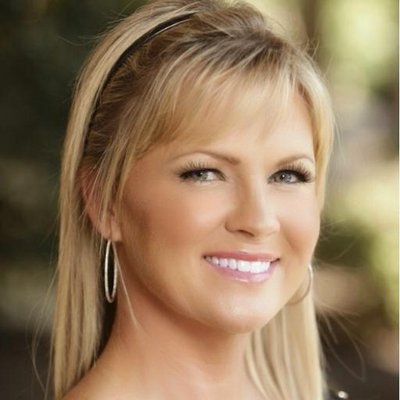 Profile Picture of Jeannie Anderson (@homesbyjeannie) on Twitter