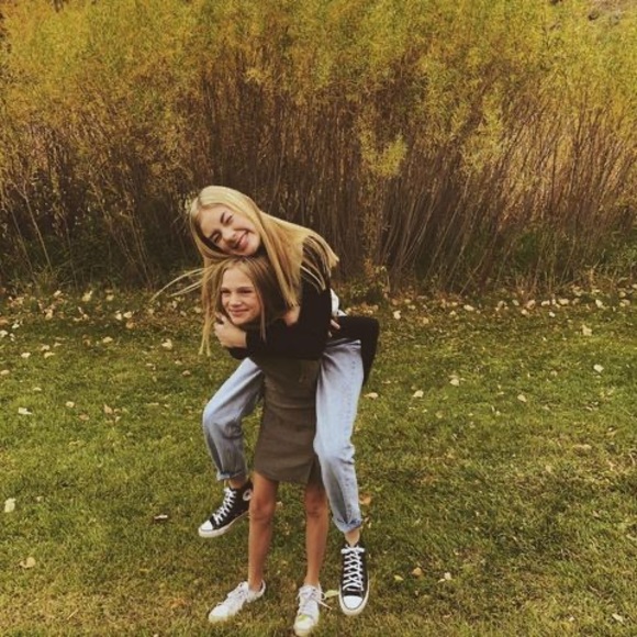 Profile Picture of Karli Koch (@karlikoch) on Poshmark