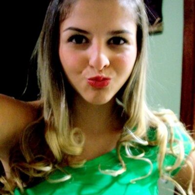 Profile Picture of Paula Loredo (@paulinha_loredo) on Twitter