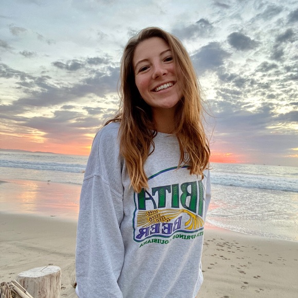 Profile Picture of Sara Nethercutt (@s_nethercutt) on Poshmark