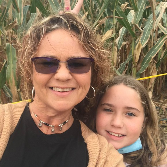 Profile Picture of Marilee Folse (@marileefolse) on Poshmark