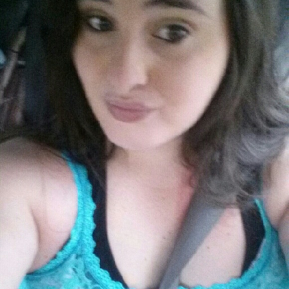 Profile Picture of Diana Deweese (@diana7629) on Poshmark