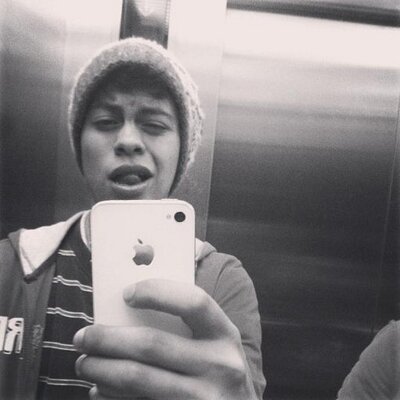 Profile Picture of Alan Dietrich (@AlanRonbel09) on Twitter