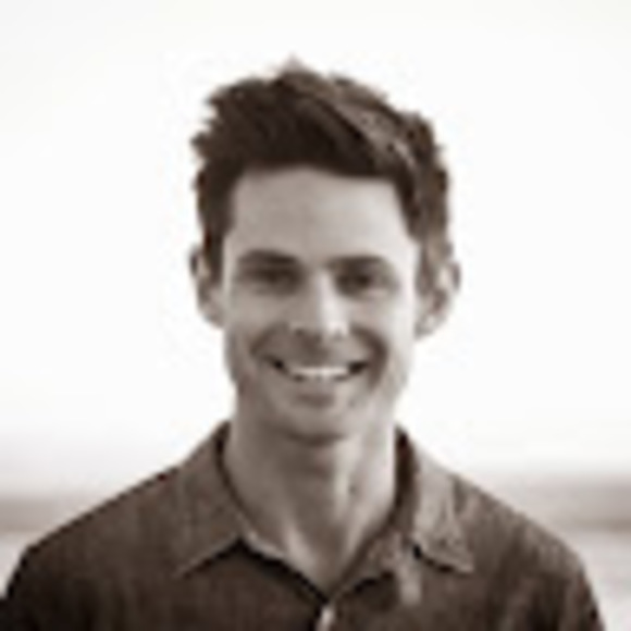 Profile Picture of Drew Woods (@drewwoods148) on Poshmark