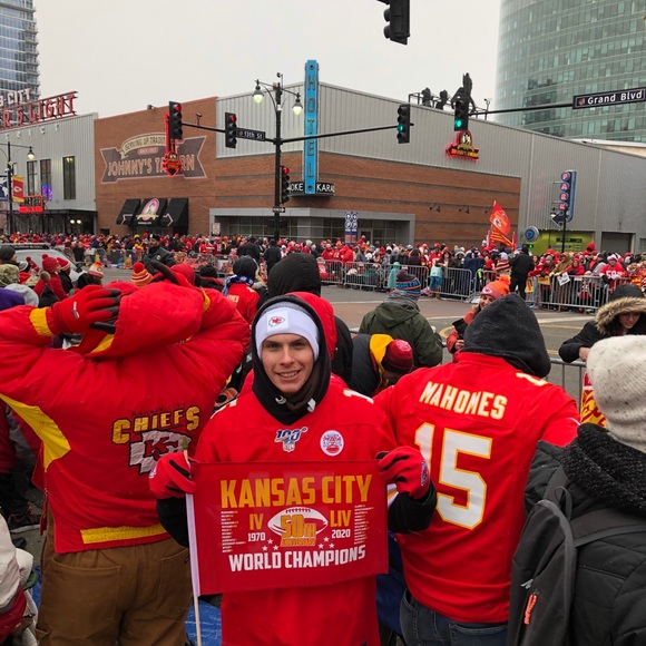 Profile Picture of Michael Palomino (@kcmike10) on Poshmark