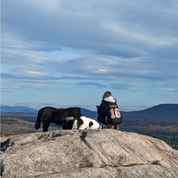 Profile Picture of Cj Hosley (@cjhoss11) on Poshmark