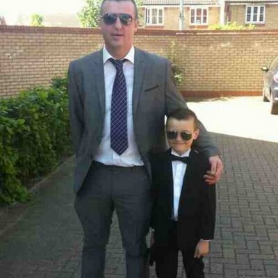 Profile Picture of Ross Batchelor (@rossbatch82) on Twitter