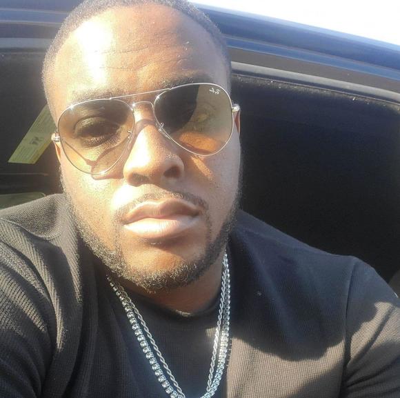Profile Picture of Azie Slick (@lennelljamison) on Poshmark