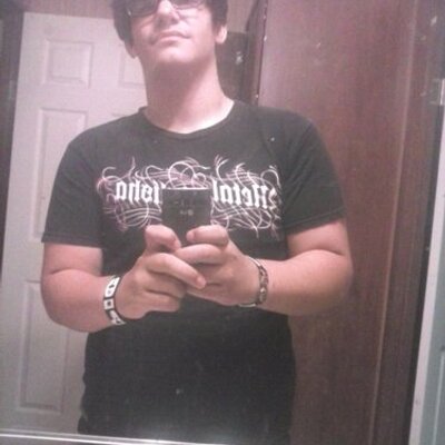 Profile Picture of Dustin Michaels (@DustyBoy1999) on Twitter