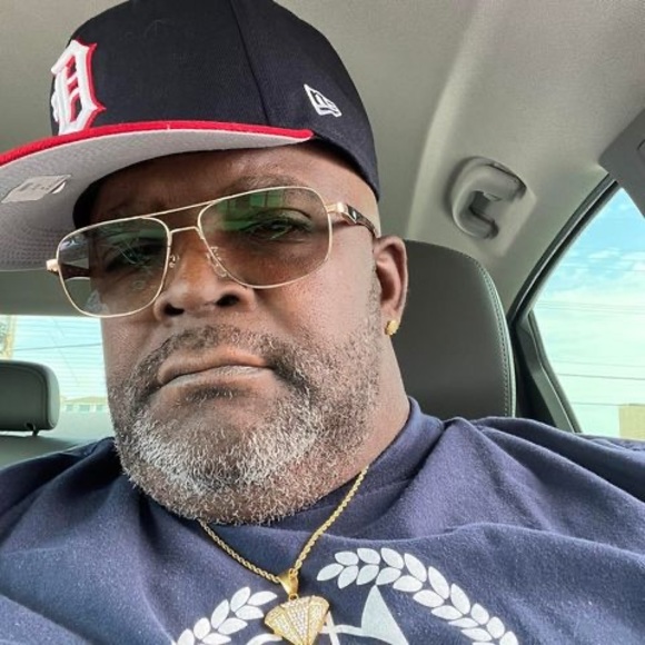 Profile Picture of Terence Baker sr. (@mikeb196646) on Poshmark