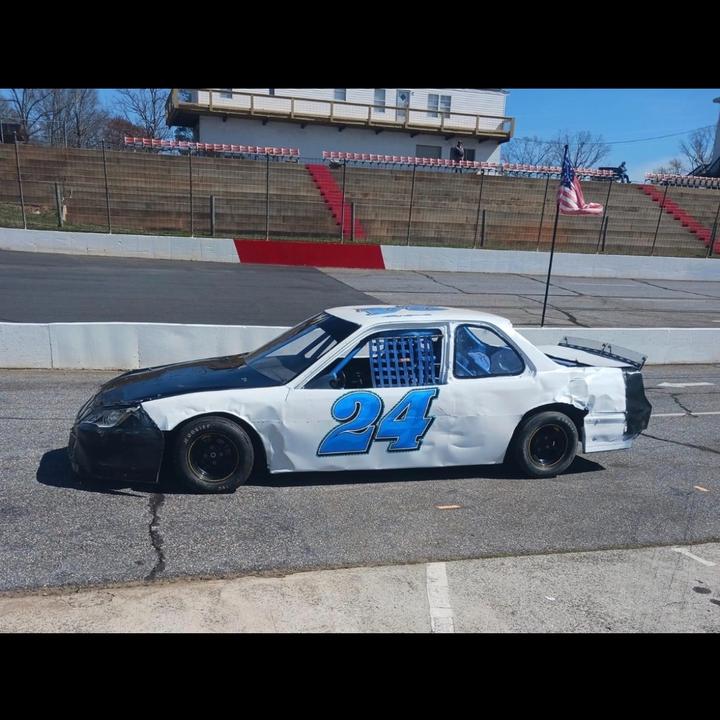 Profile Picture of Gosnell Raceing (@roygosnell_24) on Tiktok