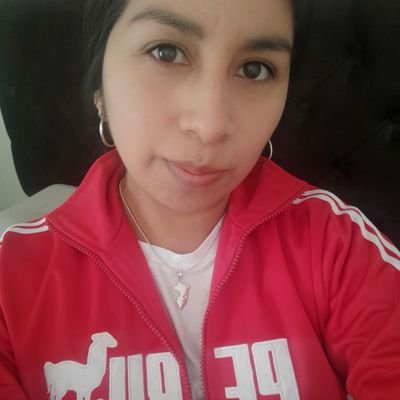 Profile Picture of Gloria Martinez 🇵🇪 (@MaryLori24) on Twitter