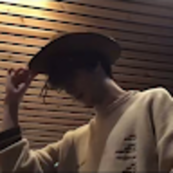 Profile Picture of Kalla Rogerson (@kallarogerson0) on Poshmark