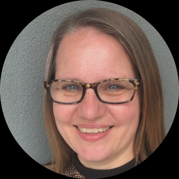 Amanda Ruth - Poshmark Profile Picture of Amanda Ruth (@bogansbargains) on Poshmark